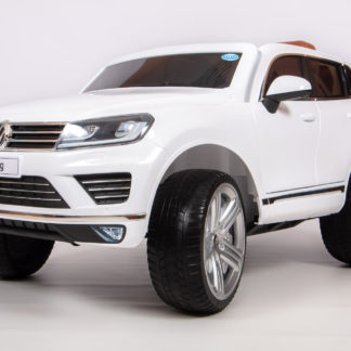 ელექტრო მანქანა Volkswagen Touareg, თეთრი